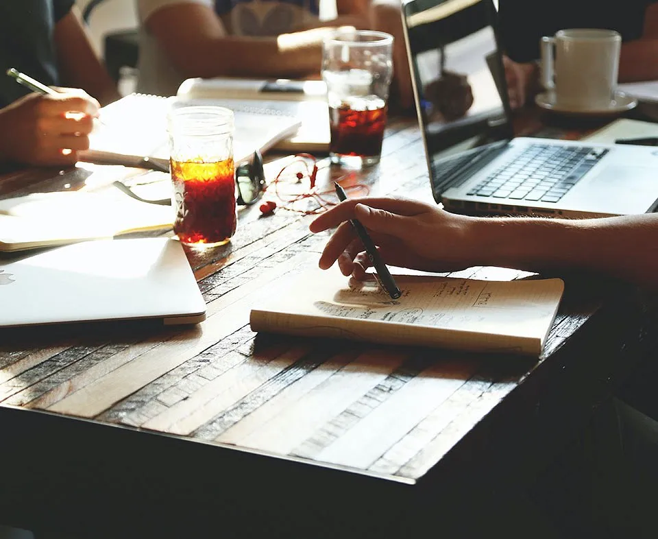 People notes meeting team 7095